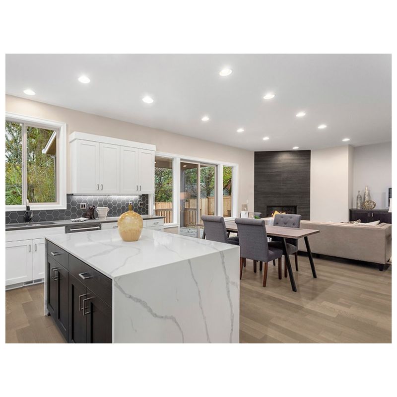 Painel_Led_Lux_Redondo_Sobrepor_18w_6500k_Autovolt__Taschibra_102193904jpg