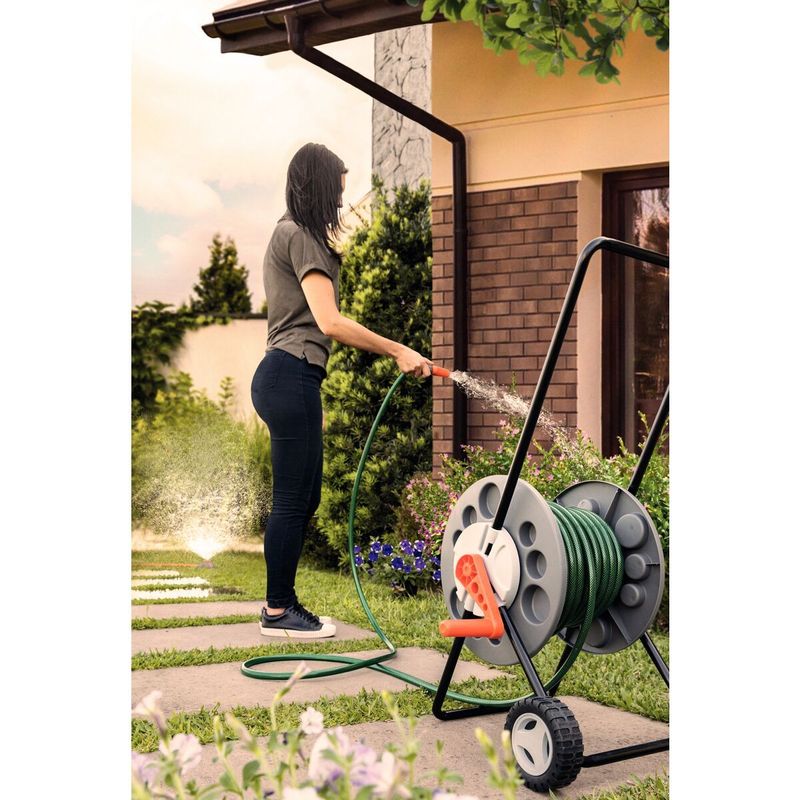 Mangueira_Jardim_Flex_Especial_Com_Engates_20m_Verde_Tramontina_103482804jpg