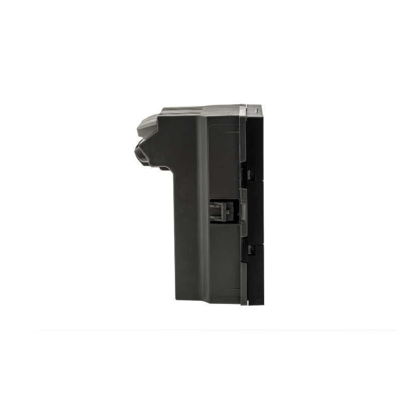 Mdulo_3_Tomada_Plus_2pT_10a_Preto_Legrand_102458003png
