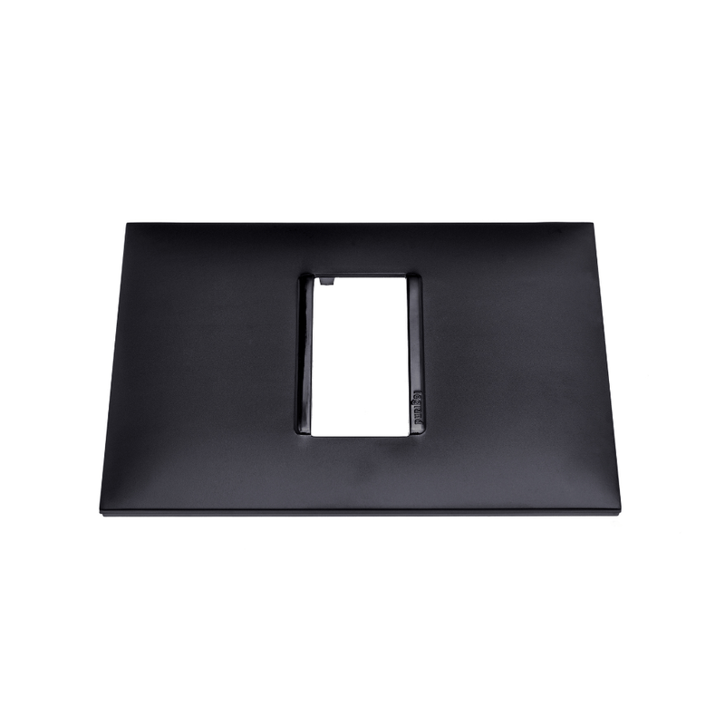 Placa_Plus_1_Posto_4x2_Preto_Legrand_102455503png