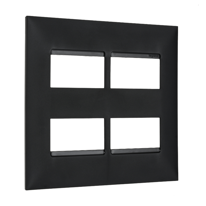 Placa_Plus_22_Postos_Separados_4x4_Preto_Legrand_102456203png