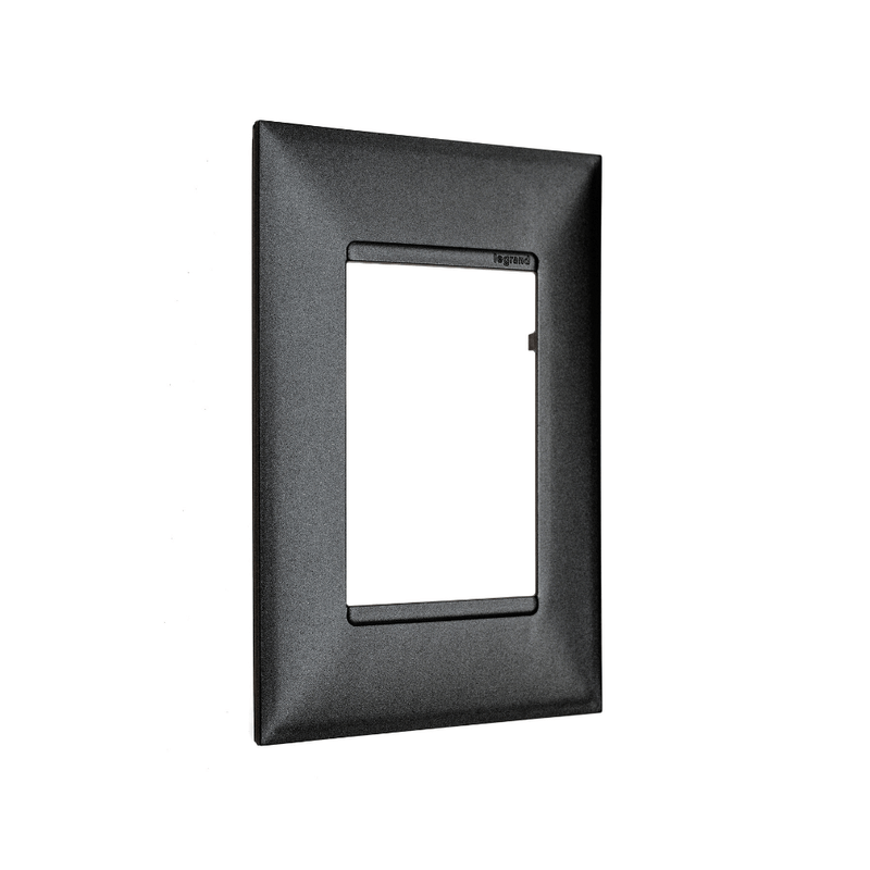 Placa_Plus_3_Postos_4x2_Preto_Onix_Legrand_102457402png