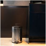 Lixeira_Com_Pedal_Tampa_Preta_15l_Inox_Brinox_104093303jpg