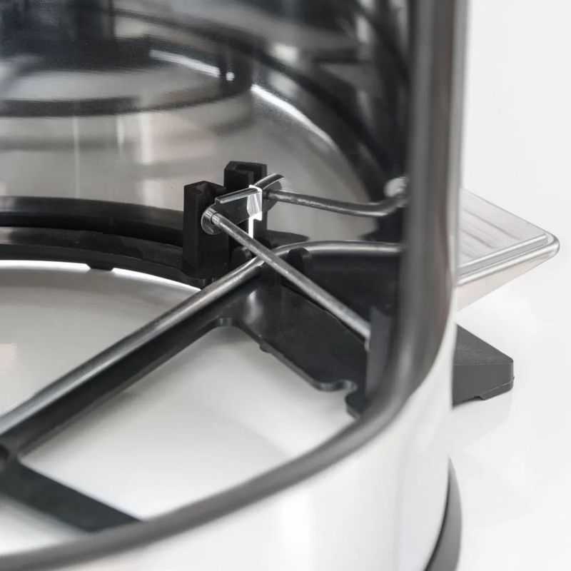 Lixeira_Inox_Com_Pedal_Com_Acabamento_Polido_E_Balde_Interno_Removvel_12l_Tramontina_103508502jpg