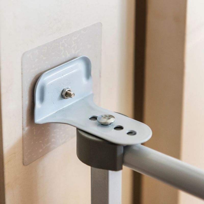 Grade_Para_Porta_Portozinho_Branco_70cm_Utimil_104251703jpg